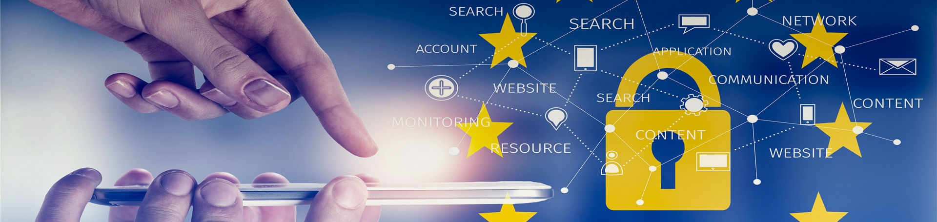 Sobre la bandera de la Unión Europea, un candado y diferentes terminos relacionados con las nuevas tecnologías, junto a unas manos que están operando con un teléfono móvil
